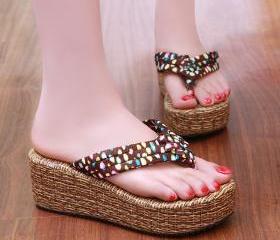 CC Thong Slippers In Could Blue Lambskin 147048